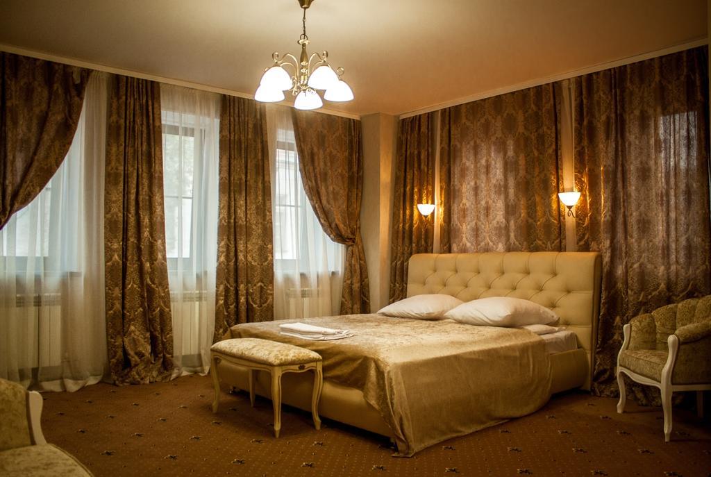 Monarch Hotel Nijniy Novgorod Oda fotoğraf